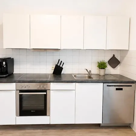 Apartamento Zentrale In - Ideal Fuer 4 Personen Mit Boxspringbetten, Kueche, Balkon, Self Check-in